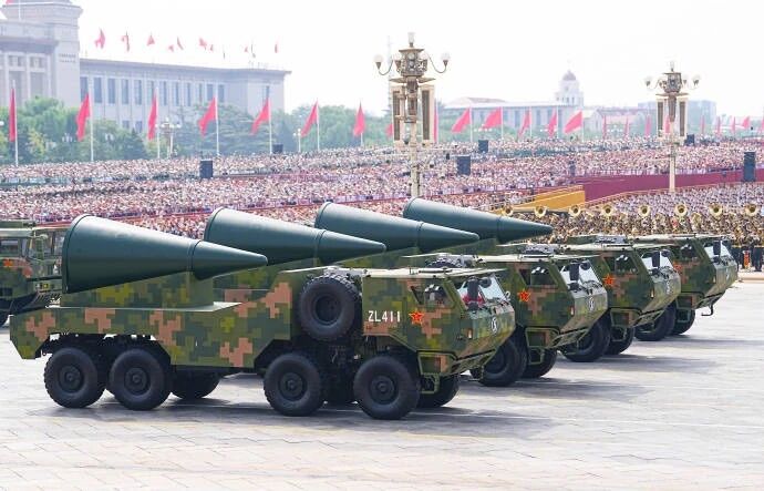 致敬强国荣光，汲取奋进力量：开云手机站官方版网站登录入口计算机全员同看九三阅兵，铭记抗战胜利80周年